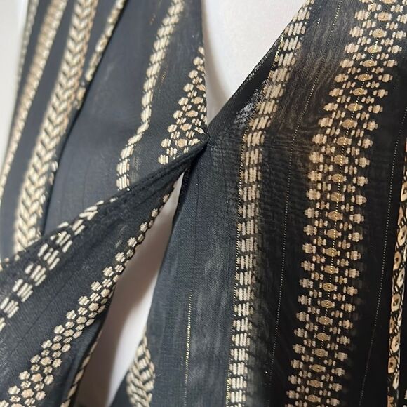 Veronica m. Draped Hem Surplice Wrap Sheer Metallic Striped Pullover Blouse - Picture 6 of 8